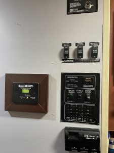 2013 winnebago 30t control panel