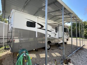 2013 Winnebago 30T Side View